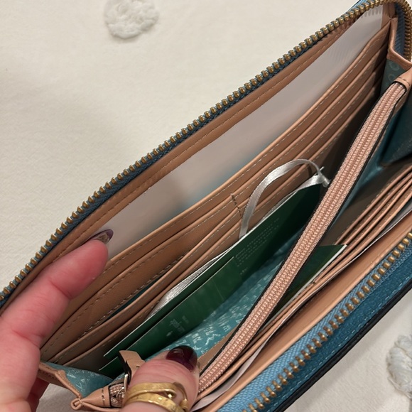 NWT Kate Spade Wallet - Picture 8 of 16